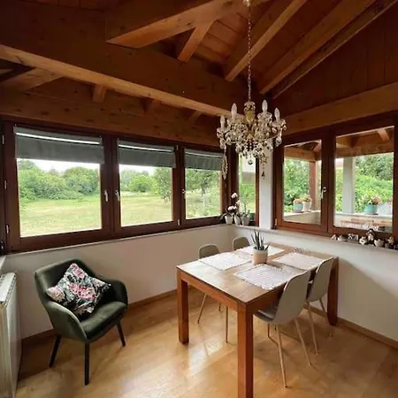 A Prosecco - * ترييستي